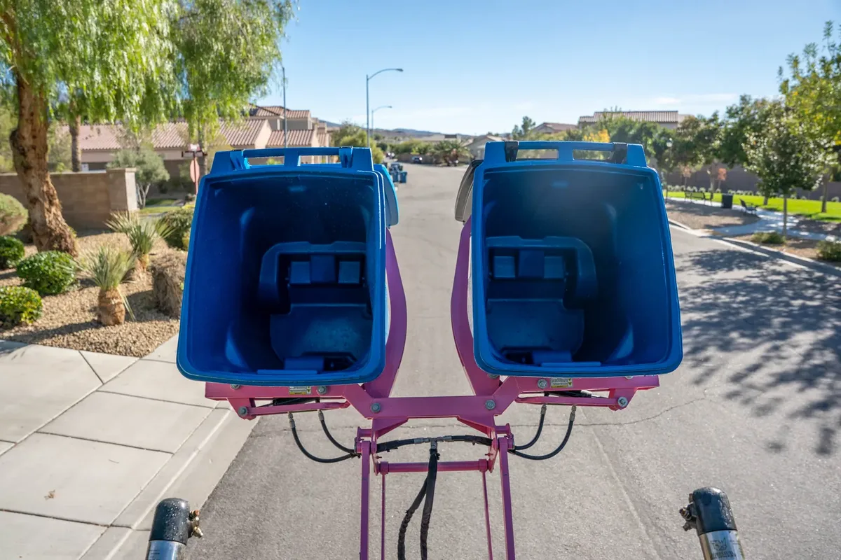 MintBin cleaning trash cans in Las Vegas neighborhood